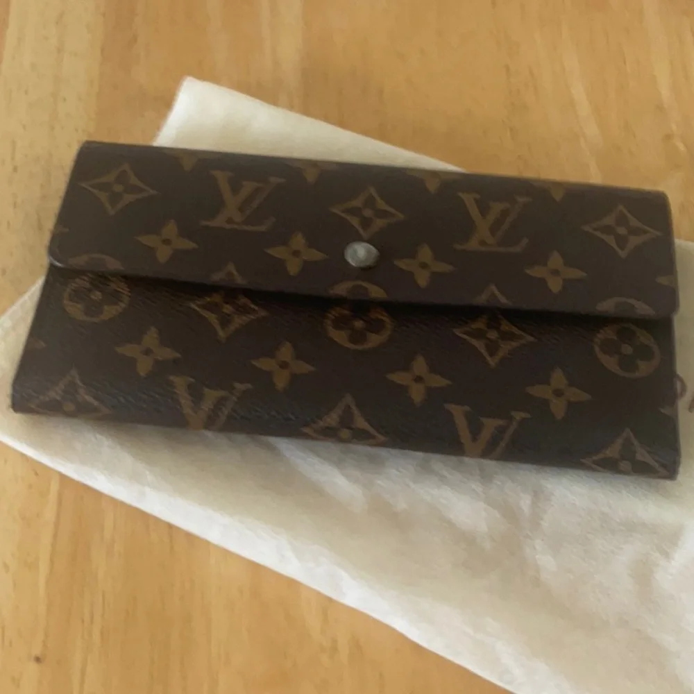 LVBrown Monogram Canvas Continental Wallet - Picture 2 of 7